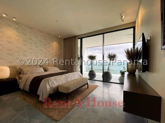 Amplio Apartamento en Costa del Este Ph Upper Est en Venta Mts2: 406 PD