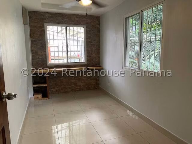Amplia Casa en Altos de Panama La Riviera en Venta Mts2: 164 PD