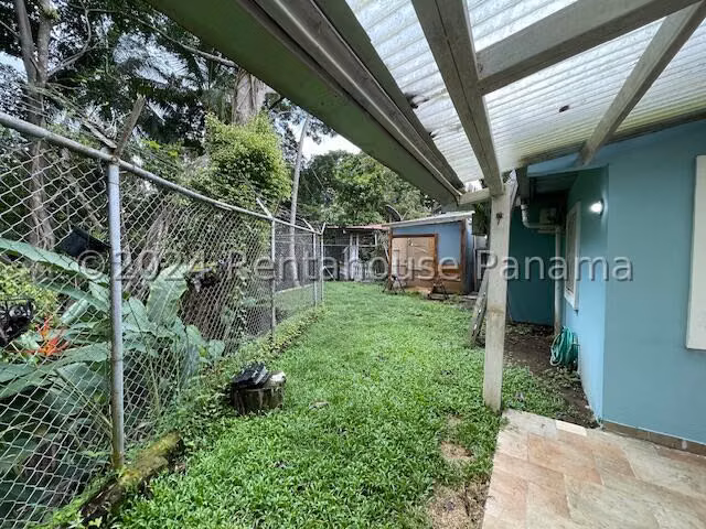Amplia Casa en Altos de Panama La Riviera en Venta Mts2: 164 PD