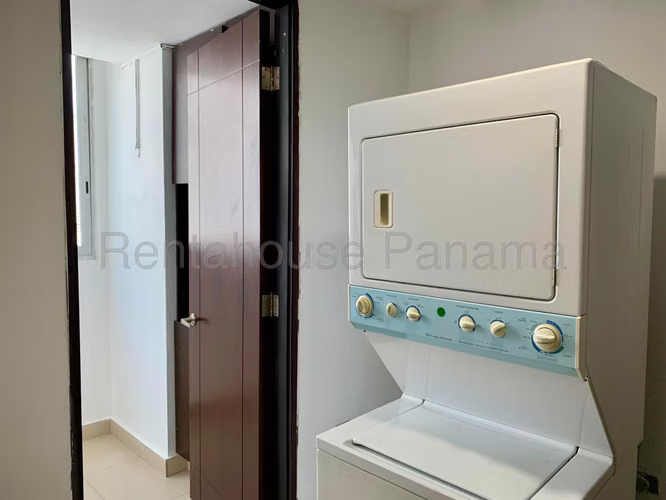 Alquiler de apartamento de 209.94m² con vista al mar en Punta Pacifica 26JSS6337