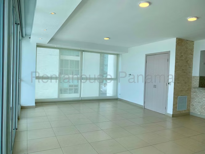 Alquiler de apartamento de 209.94m² con vista al mar en Punta Pacifica 26JSS6337
