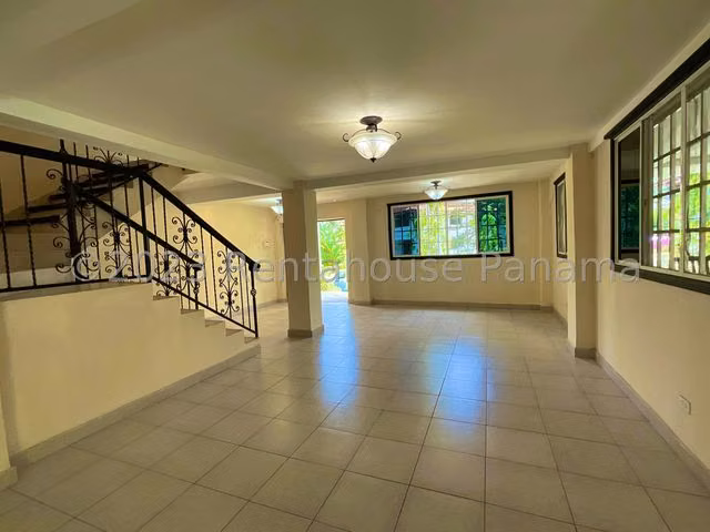 Casa en Venta en Albrook 26YCG3644