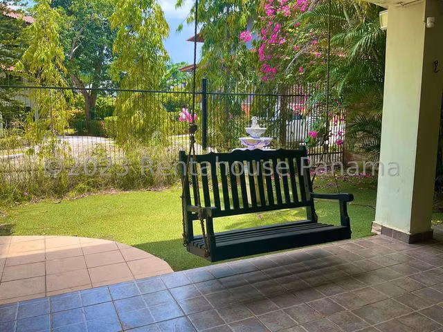 Casa en Venta en Albrook 26YCG3644