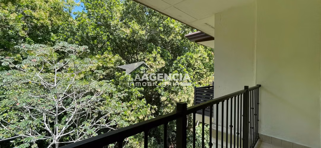 Albrook, Venta de Apartamento en Embassy Village, para inversión