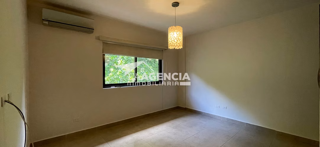 Albrook, Venta de Apartamento en Embassy Village, para inversión