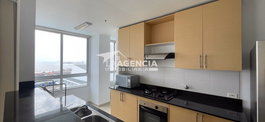 San Francisco, Venta de Apartamento en P.H, Cabo Marzo con vista al mar