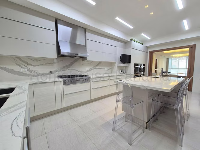 Apartamento Amoblado en Venta en Garden Ocean Punta Pacifica CIG261574