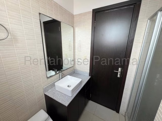 alquilo apartamento amoblado en san francisco OF 26-6423
