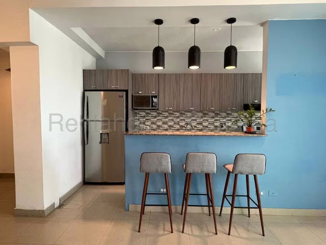 alquilo apartamento amoblado en san francisco OF 26-6423
