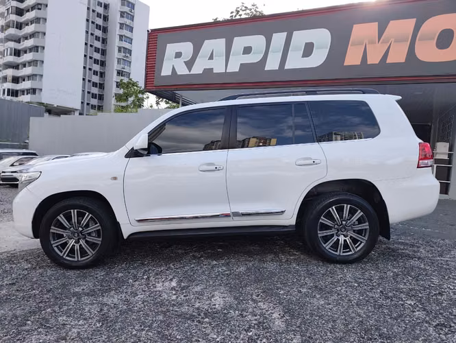 TOYOTA LAND CRUISER 2011 - Imagen 6