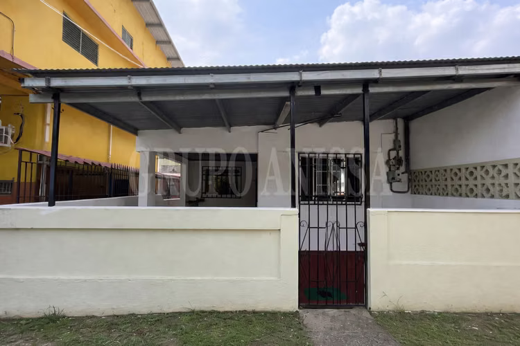 OPORTUNIDAD! Casa a la venta en Santa Maria, Villa Cáceres, Betania