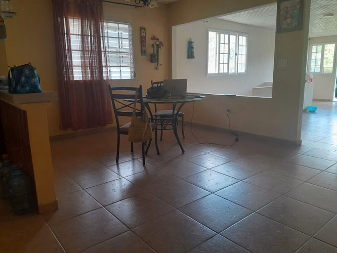 Se Vende  Amplia y Hermosa Casa en Las Cumbre