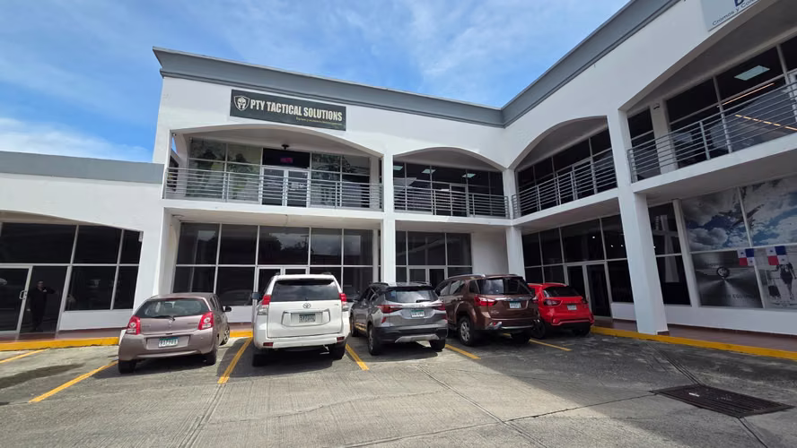 Alquiler de Local Comercial en Plaza Albrook View, 75m2