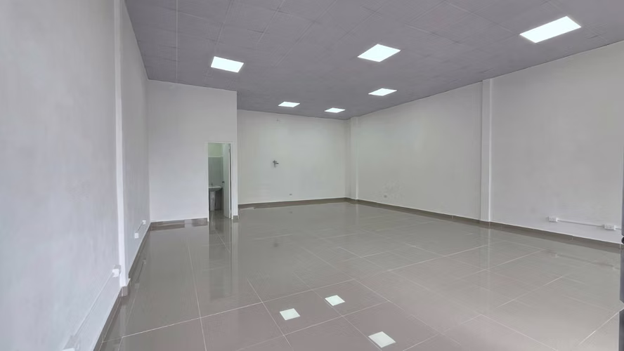 Alquiler de Local Comercial en Plaza Albrook View, 75m2