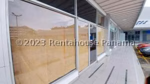 Alquiler de Local Comercial con 113m2 en Costa del Este PH Oficentro del Este 26-6413SR
