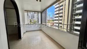 Venta de Apartamento con 168m2 en Marbella PH Girasol 26-6399SR