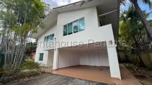 Venta de Casa con 1013m2 en Ancon 26-6406SR