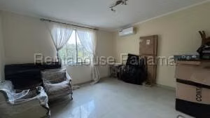 Venta de Casa con 1013m2 en Ancon 26-6406SR