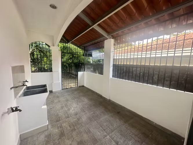 SE ALQUILA CASA AMPLIA Y CERCADA EN RESIDENCIAL EXCLUSIVO DE DAVID - Imagen 18