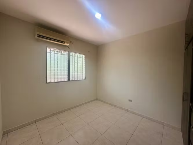 SE ALQUILA CASA AMPLIA Y CERCADA EN RESIDENCIAL EXCLUSIVO DE DAVID - Imagen 14