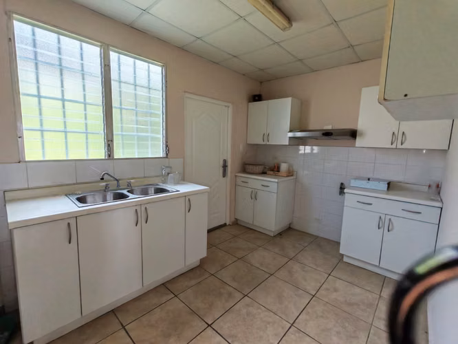 ALQUILO CASA BRISAS DEL GOLF ARRAIJAN
