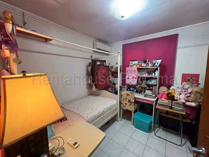 Venta de Casa en Altos de Panama Villas de Vizcaya Mts2: 230 PD