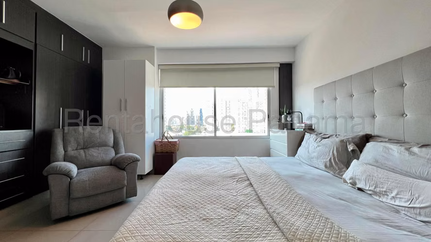Amplio Apartamento en los Angeles Ph Leaf Tower Mts2: 113.53PD