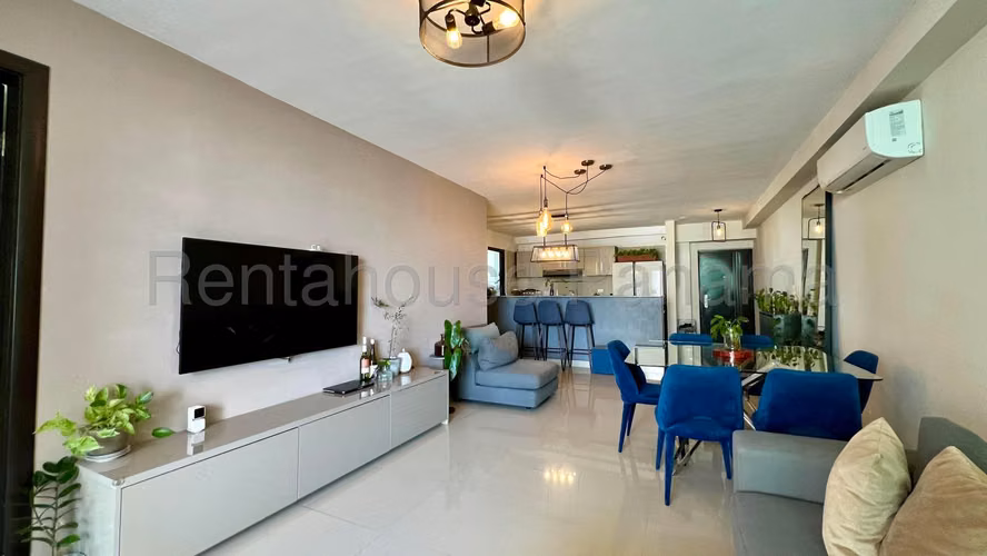 Amplio Apartamento en los Angeles Ph Leaf Tower Mts2: 113.53PD
