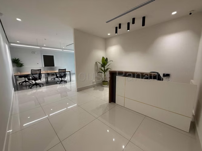 Office for rent in Costa del Este LA26-3725