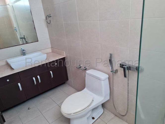 Espacioso Apartamento en Costa del Este Ph Country Club Mts2: 203.96 PD