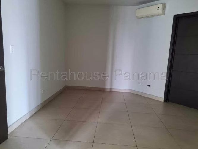 Espacioso Apartamento en Costa del Este Ph Country Club Mts2: 203.96 PD