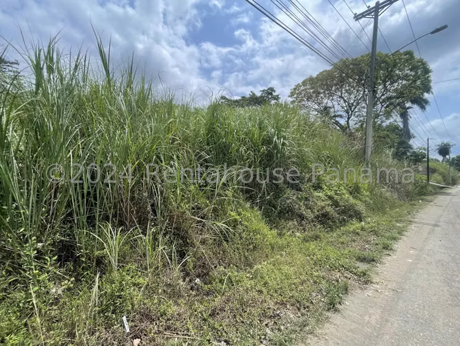 VENTA DE TERRENO EN CHILIBRE CENTRO MCD25-3082