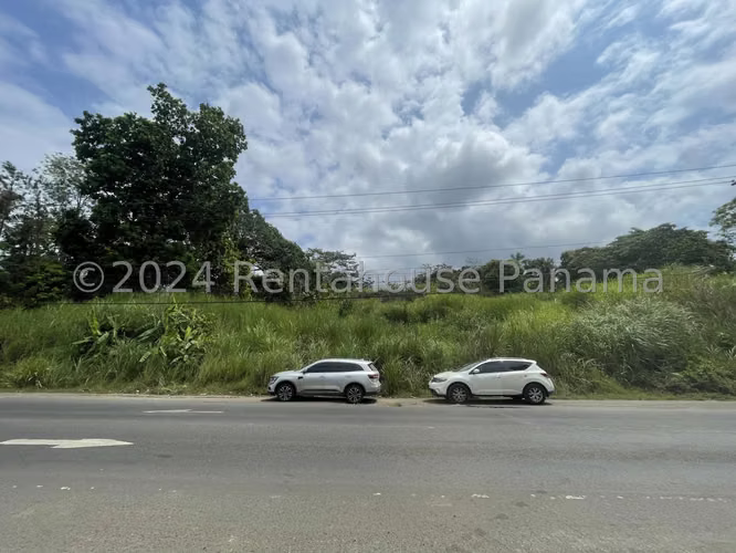 VENTA DE TERRENO EN CHILIBRE CENTRO MCD25-3082