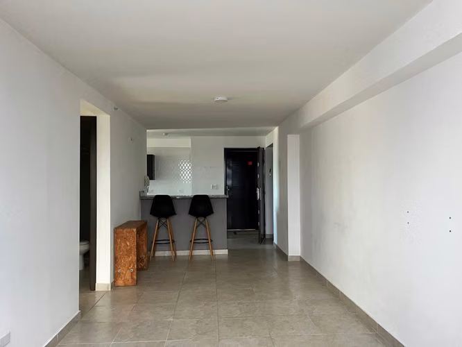 Banco vede apartamento en PH VISTA VERDE, en Carrasquilla (d)