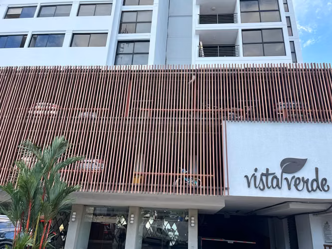 Banco vede apartamento en PH VISTA VERDE, en Carrasquilla (d)