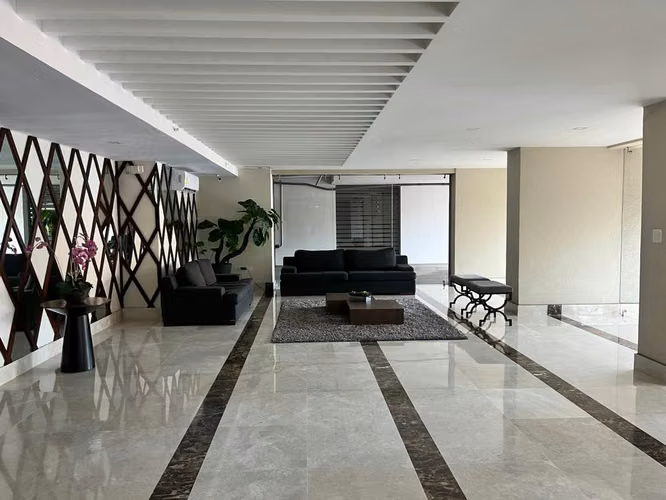 Banco vede apartamento en PH VISTA VERDE, en Carrasquilla (d)