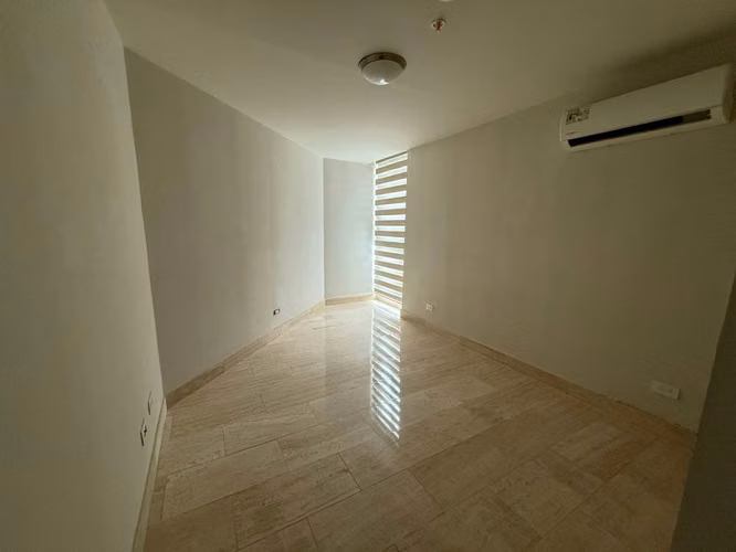 Se vende apartamento en The Regent Costa del Easte - Imagen 3