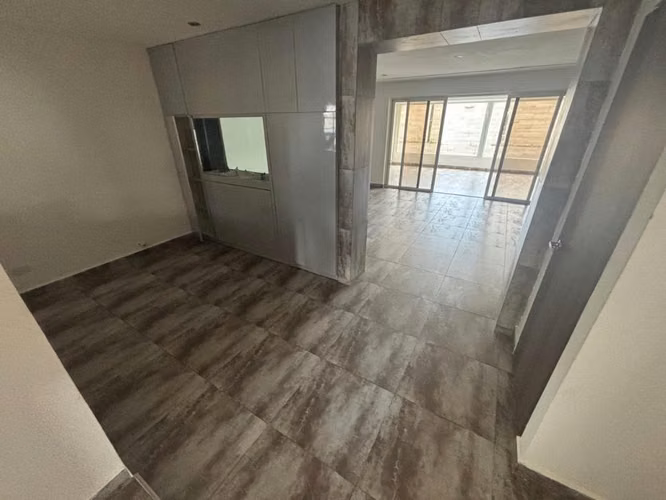 VERSALLES / CASA 260M² / 3 REC / 3.5 BAÑOS / 2 PISOS / PARKING TECHADO