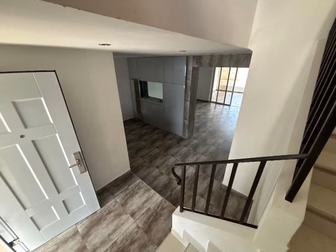 VERSALLES / CASA 260M² / 3 REC / 3.5 BAÑOS / 2 PISOS / PARKING TECHADO