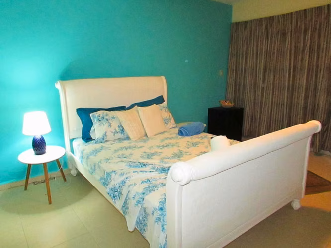 SE VENDE VILLA DE 8 RECÁMARAS EN CORONADO (13)