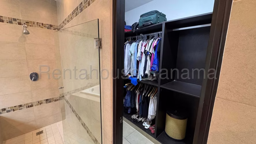 Venta de casa en PH Dorado Village, Condado del Rey 26-1602BTE