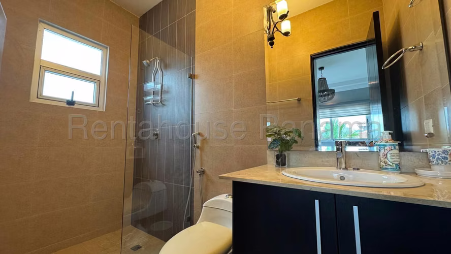Venta de casa en PH Dorado Village, Condado del Rey 26-1602BTE