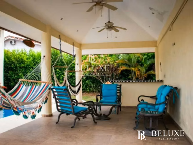 ALQUILER DE CASA CON PISCINA EN RESIDENCIAL MALIBU, PLAYA GORGONA (6) - Imagen 9