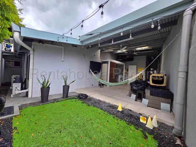 vendo casa en chanis OF 26-2705