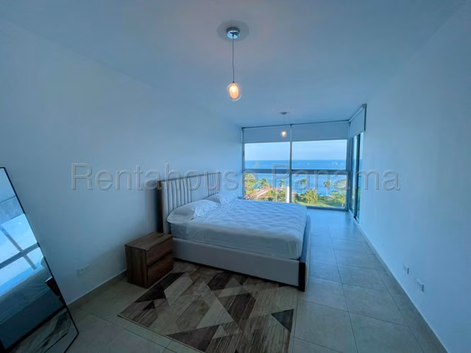 Se Vende Apartamento en Avenida Balboa VLU26-5213
