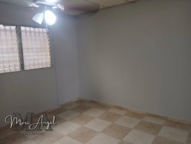 VENTA DE CASA EN SAN ANTONIO