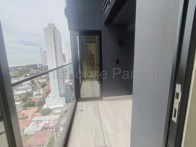 Apartamento en Alquiler en Coco Del Mar KC