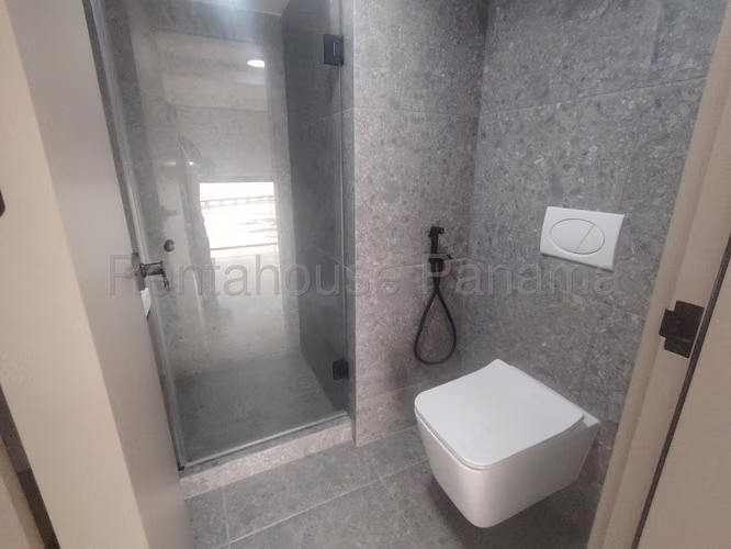  Apartamento en Alquiler en Coco Del Mar KC