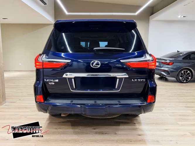 LEXUS LX