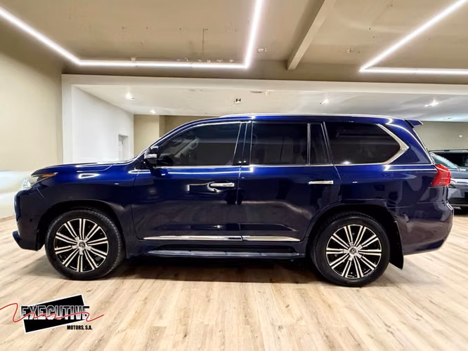 LEXUS LX
